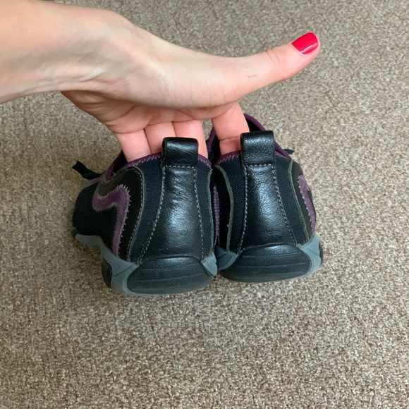 Hush puppies in black leather/suede with purple detail sneaker shoe in size 37 - Picture 5 of 10